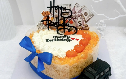 Bánh Bông Lan Trứng Muối Kim Yến - Hương Vị Tuyệt Vời Cho Mọi Dịp Bánh Bông Lan Trứng Muối Kim Yến - Hương Vị Tuyệt Vời Cho Mọi Dịp