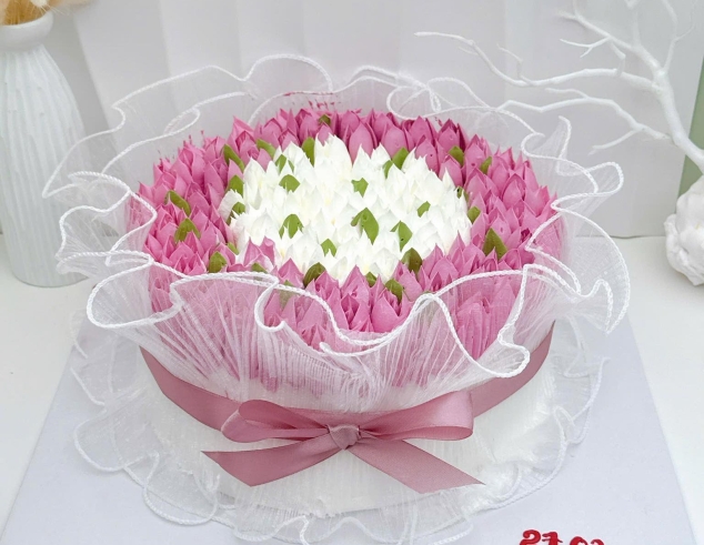 Bộ sưu tập các mẫu bánh sinh nhật hoa tulip đẹp tại Bánh Kem Kim Yến dành cho mẹ ngày và các nàng