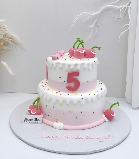 Bánh kem đáng yêu dành cho bé gái 2 tầng lên 5 tuổi 