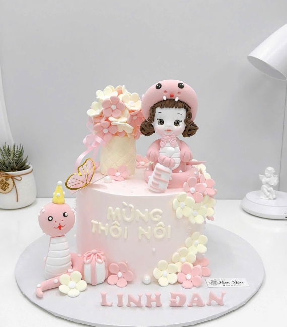 Bánh kem thôi nôi tone hồng hot 