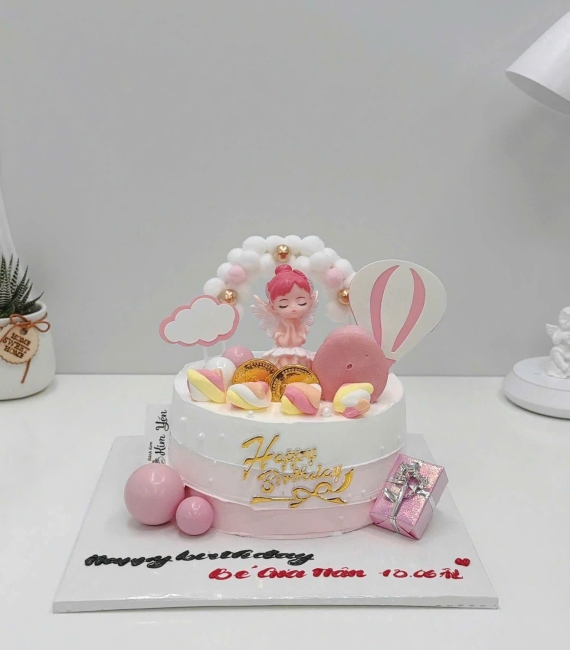 Bánh sinh nhật dành cho bé gái hot hiện nay 