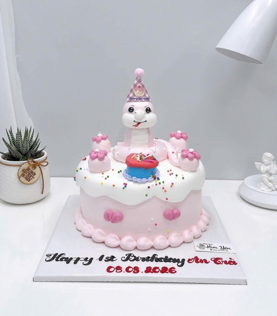 Bánh sinh nhật dành cho bé gái mẫu đẹp 2026 