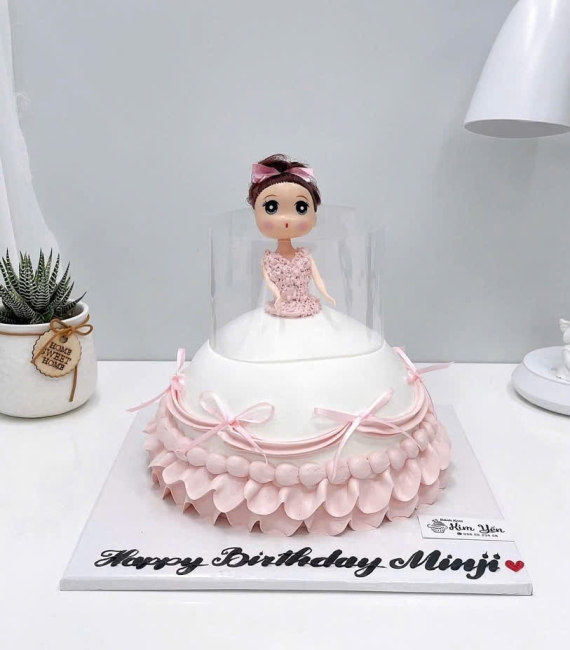 Bánh sinh nhật bé gái yêu thích công chúa hot trend