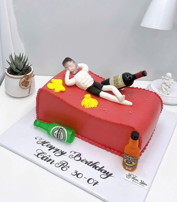 Bánh kem tặng bạn nam nhây bựa siêu hot 2026 