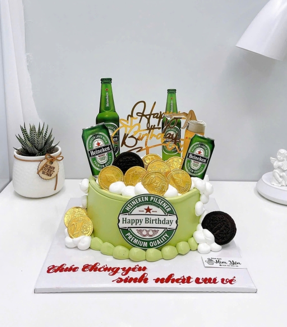 Bánh kem tặng nam tạo hình phụ kiện theo yêu cầu 