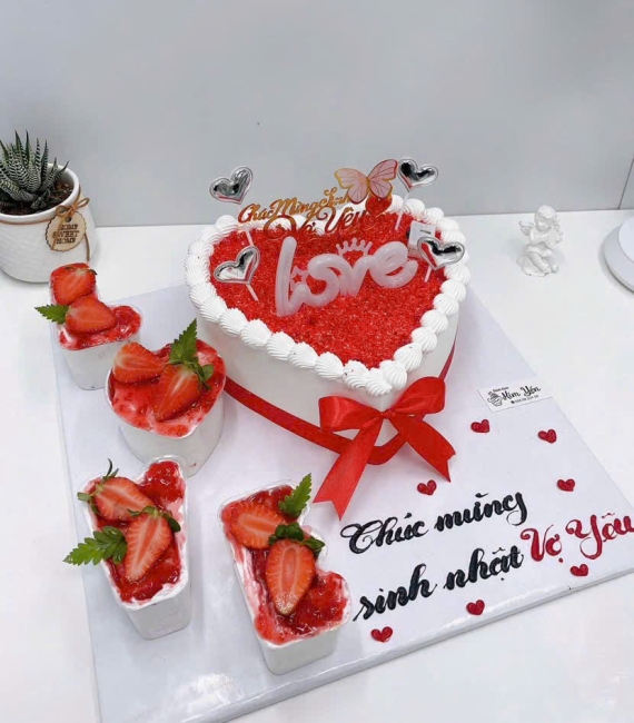 Bánh kem tặng mẹ yêu hình trái tim siêu hot