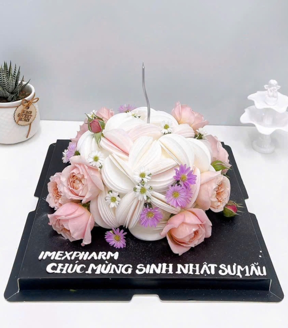 Bánh kem giấy gạo mẫu bánh cao cấp 