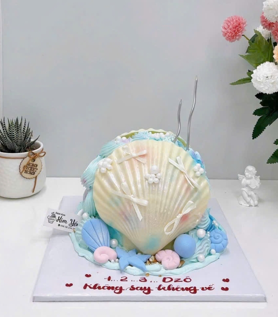 Bánh kem vỏ xò hot trend tone xanh đẹp 