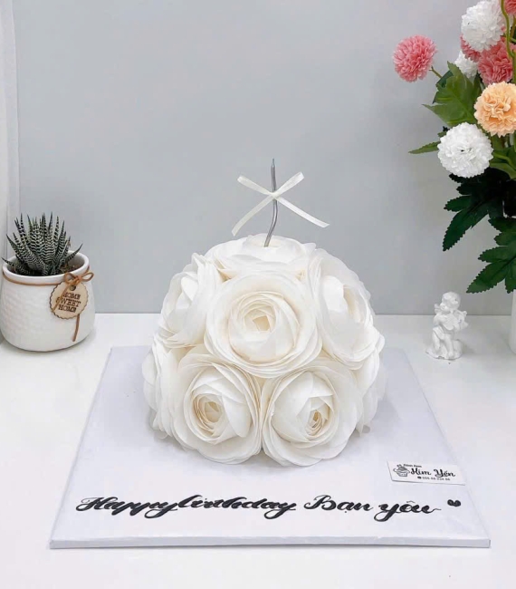 Bánh kem giấy gạo tone trắng hot hiện tại 
