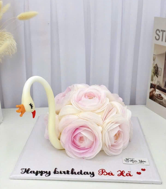 Bánh kem đẹp cho nữ tạo hình thiên nga đẹp 
