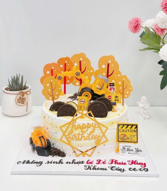 Bánh kem dành cho bé trai tạo yêu thích xe ô tô