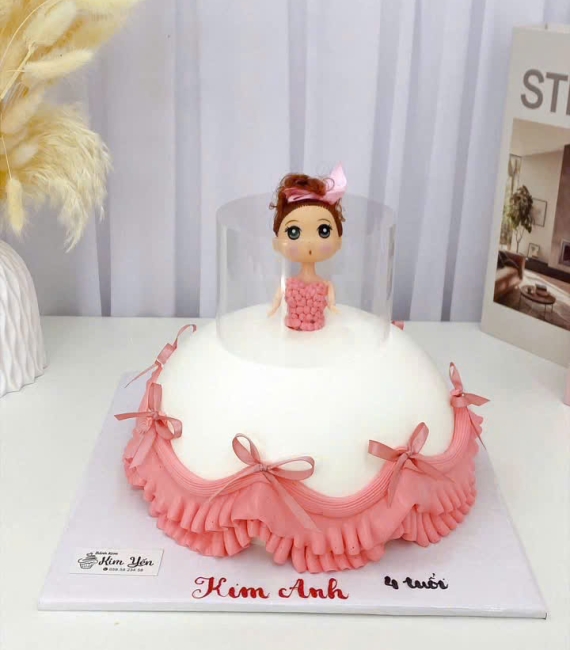 Bánh sinh nhật bé gái công chúa lên 4 tuổi 