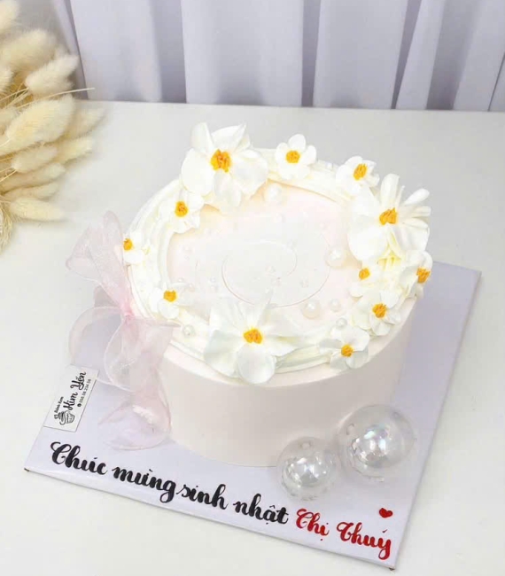 Bánh kem dành cho nữ mẫu đẹp 20/10 