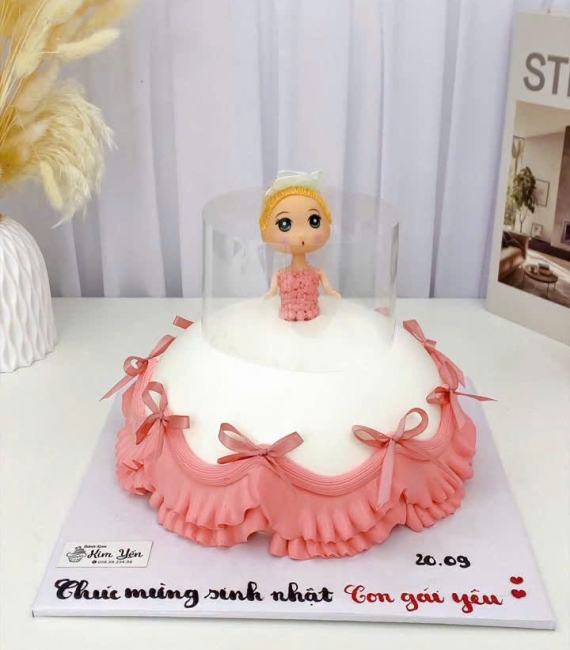 Bánh sinh nhật bé gái công chúa yêu ngọt ngào 