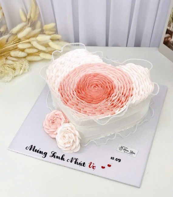 Bánh kem dành cho vợ mẫu đẹp 20/10 