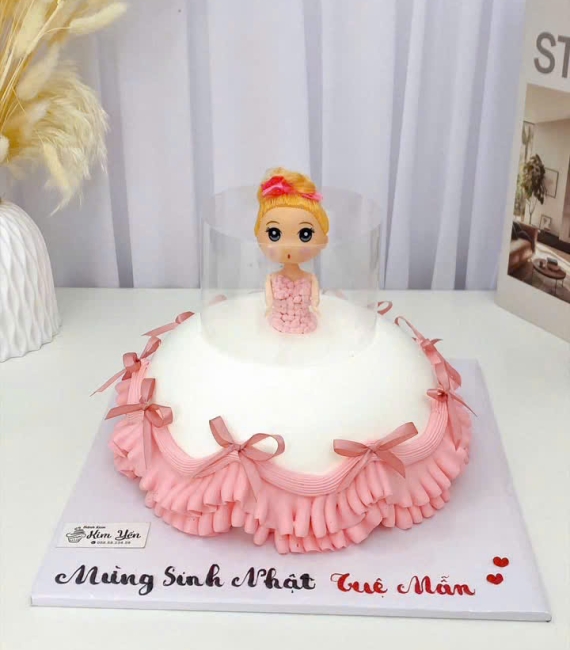 Bánh sinh nhật bé gái mẫu bánh lên 7 tuổi 