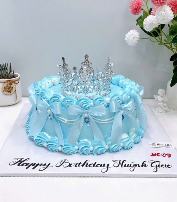 Bánh kem dành cho nữ vương miện tone xanh dương 