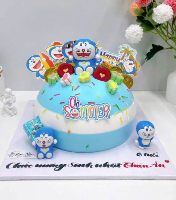 Bánh kem dành cho bé trai yêu thích đô rê mon lên 6 tuổi 