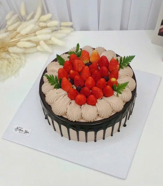 Bánh trái cây kết hợp dâu tây hot 2026 