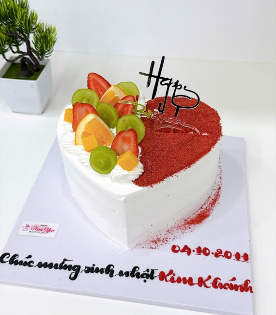 Bánh trái cây trái tim siêu hot tặng nữ hiện nay 