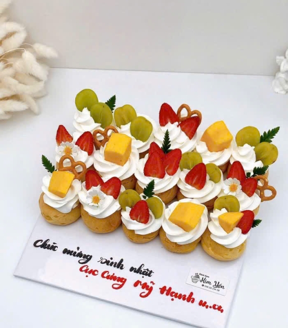 Bánh su kem mừng sinh nhật hot 2026 làm theo yêu cầu 