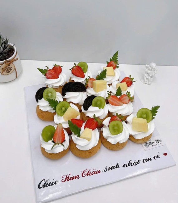 Bánh su kem mừng sinh nhật hot 