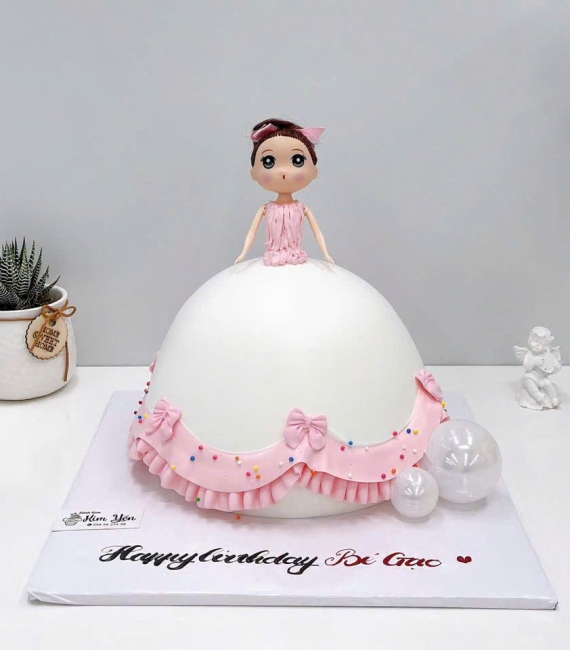 Mẫu Bánh sinh nhật bé gái váy chảy kem công chúa 