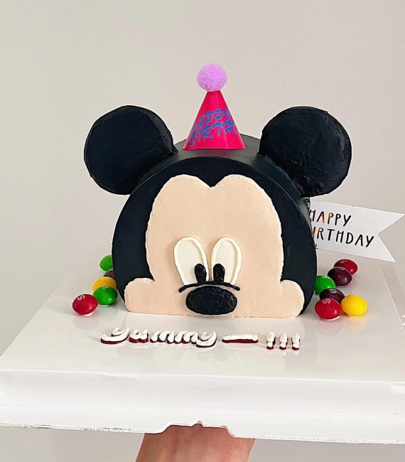  Bánh kem chuột mickey