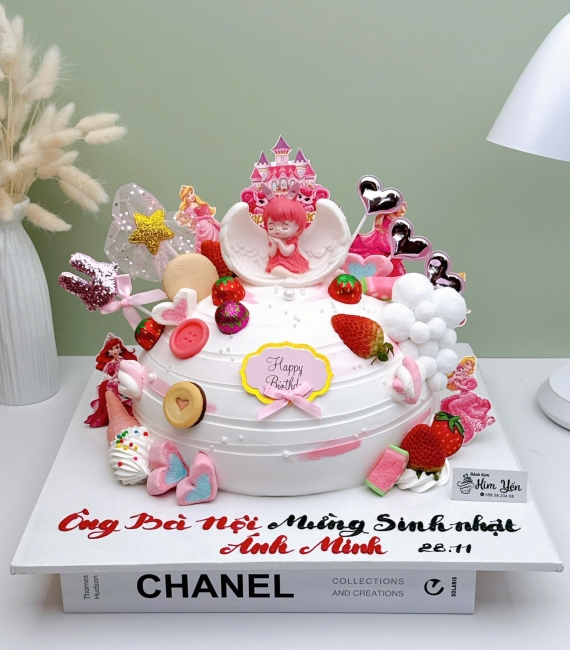 Bánh Kem trang trí công chúa và ngôi sao 