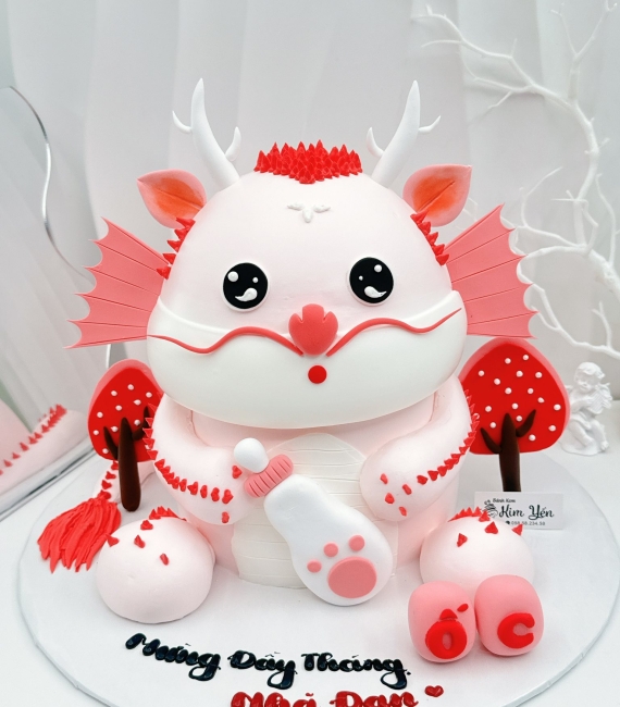 Bánh fondant thôi nôi chủ đề rồng hồng đáng yêu 