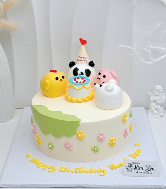 Bánh kem trang trí gấu đáng yêu