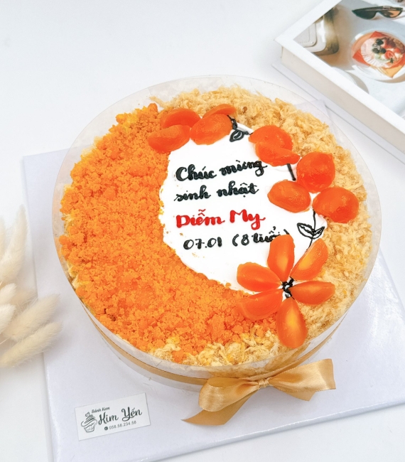 Bánh sinh nhật bông lan trứng muối tặng 20/10