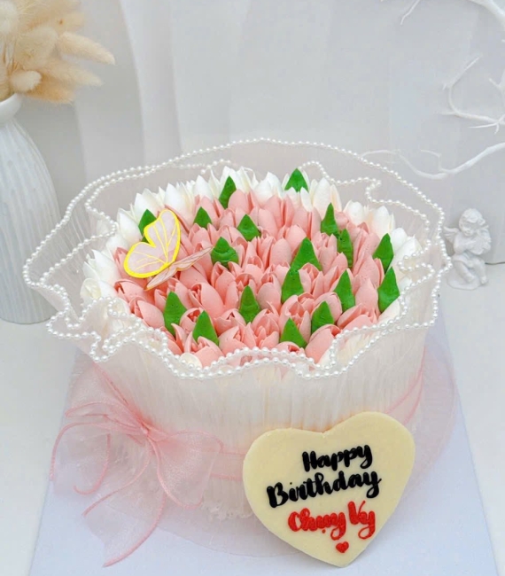 Bánh kem hoa tulip tặng chị yêu