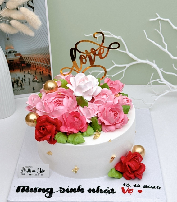 Bánh kem hoa hồng tặng mẹ