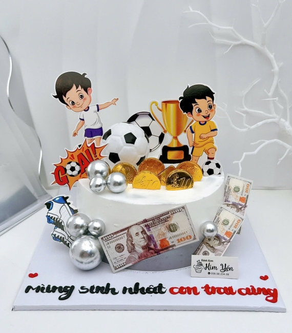 Bánh sinh nhật dành cho bé trai mê bóng đá