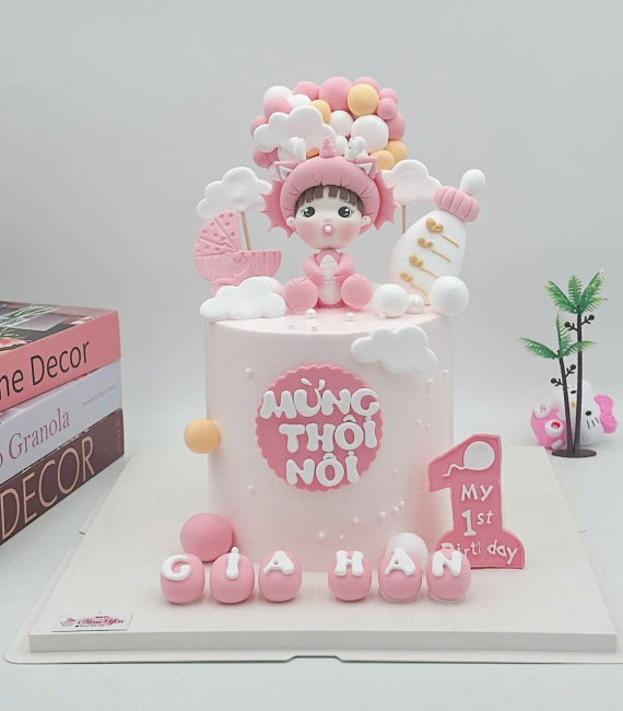 Mẫu bánh thôi nôi tone hồng hot cho bé gái