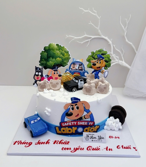 Mẫu bánh kem dành cho bé trai thích hoạt hình và xe