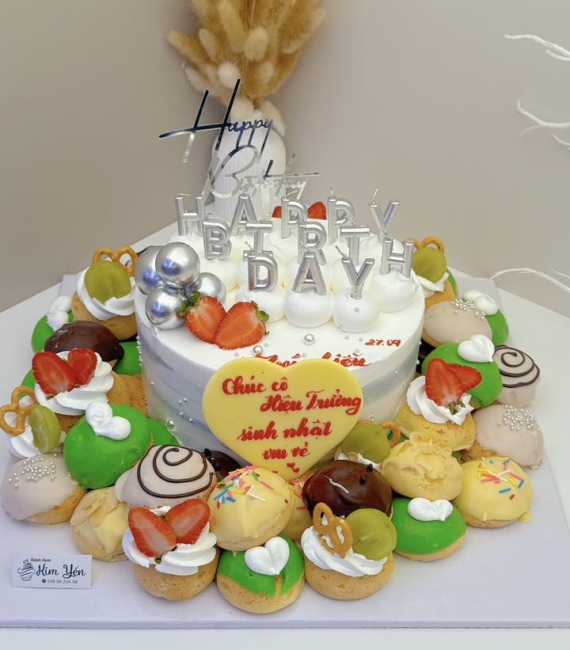 Set bánh su kem Singapore kèm bánh kem tặng sinh nhật