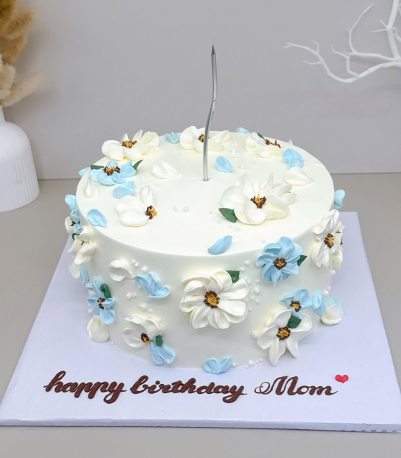 Mẫu bánh kem đẹp tặng vợ ngày lễ