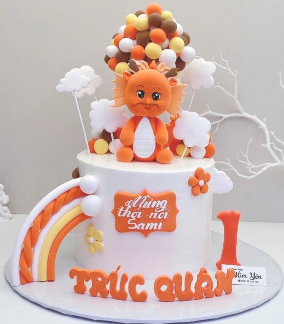 Bánh Kem Thôi Nôi Hình Con Rồng Cho Bé Gái Tuổi Thìn tone cam
