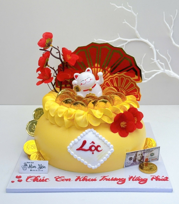 Bánh kem khai trương kèm phụ kiện may mắn mèo thần tài