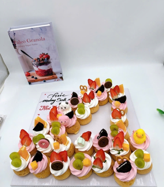 Set bánh su kem Singapore số 4