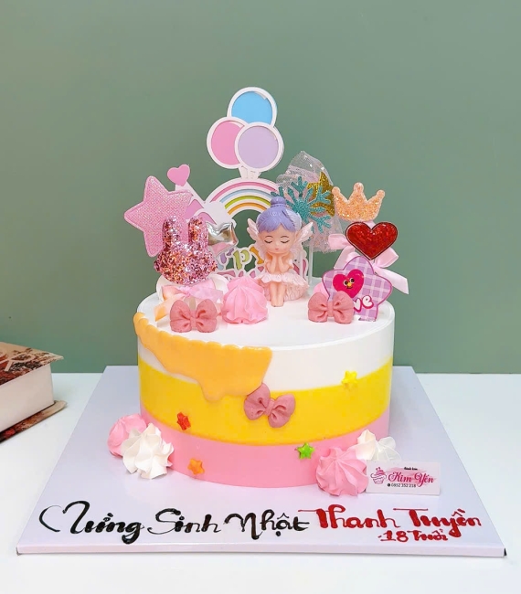 Bánh kem dành cho bé gái lên 15 tuổi