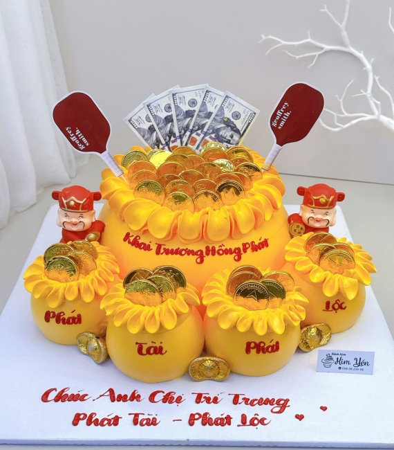 Bánh kem khai trương kèm túi bánh tiền nhỏ