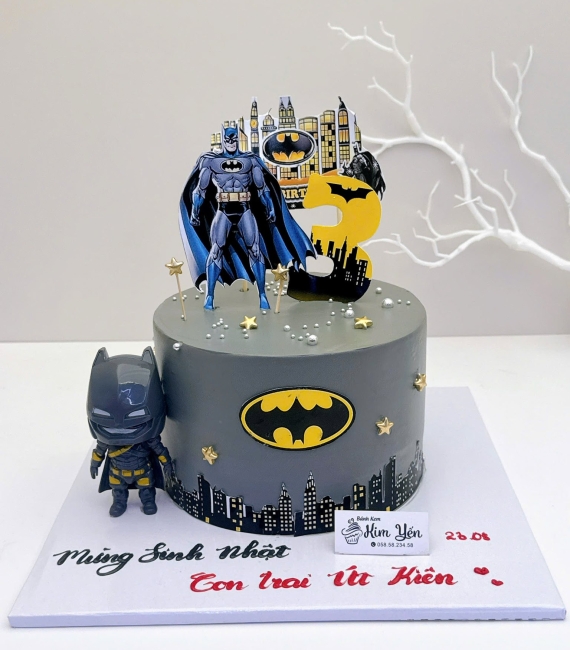 Bánh kem dành cho bé trai chủ đề Batman
