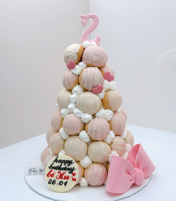 Tháp bánh donout tone hồng dành cho bé gái hot tại Cao Lãnh