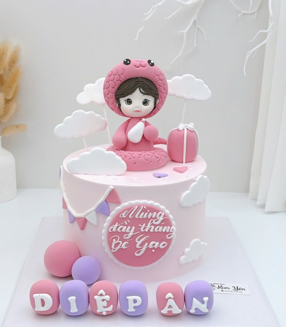 Bánh kem thôi nôi tại Kim Yến mẫu bánh tuổi tỵ