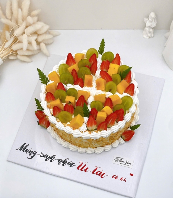 Tổng hợp mẫu bánh kem trái cây mix 4 ô trái cây hot