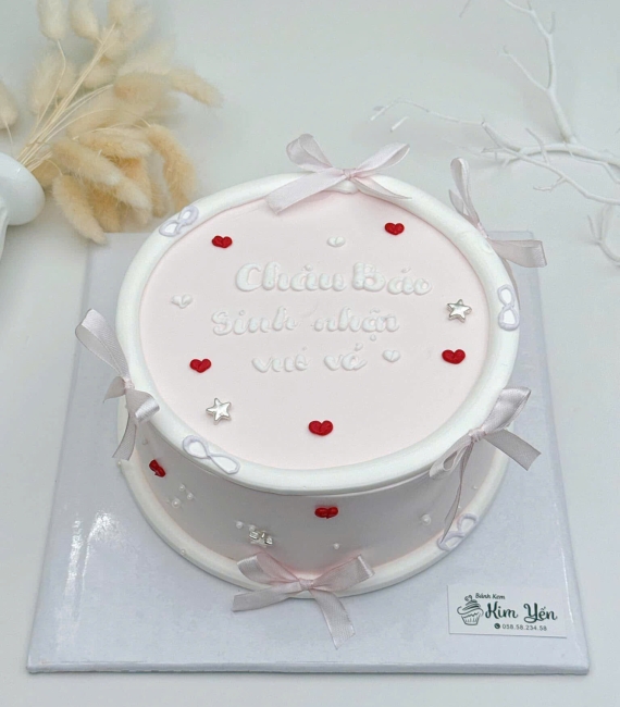 Bánh kem vẽ màu đơn giản style Hàn