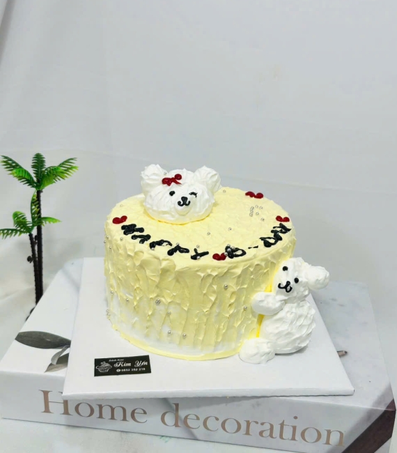 Bánh kem Tone vàng dễ thương 